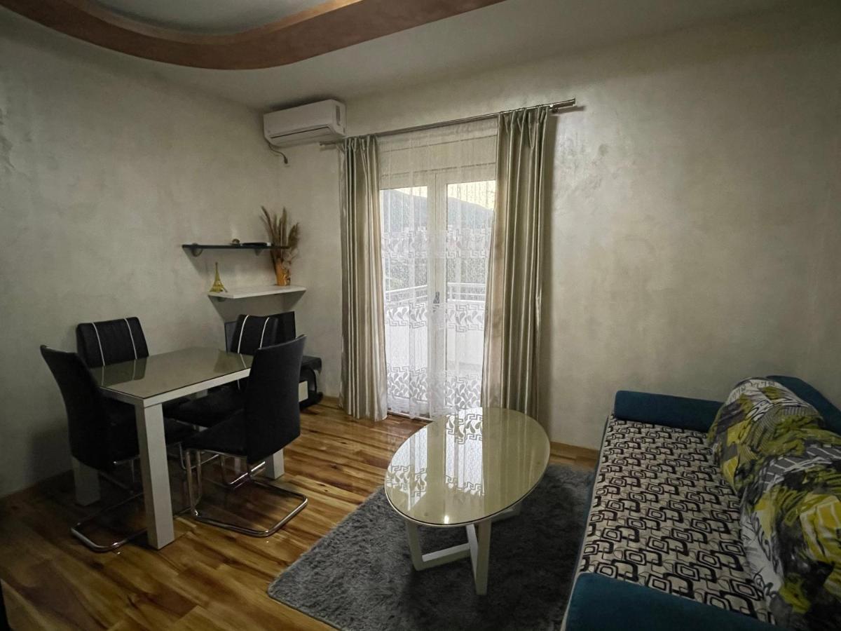 Apartments Zevs 1 Budva Ngoại thất bức ảnh