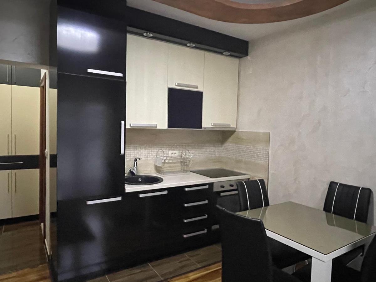 Apartments Zevs 1 Budva Ngoại thất bức ảnh